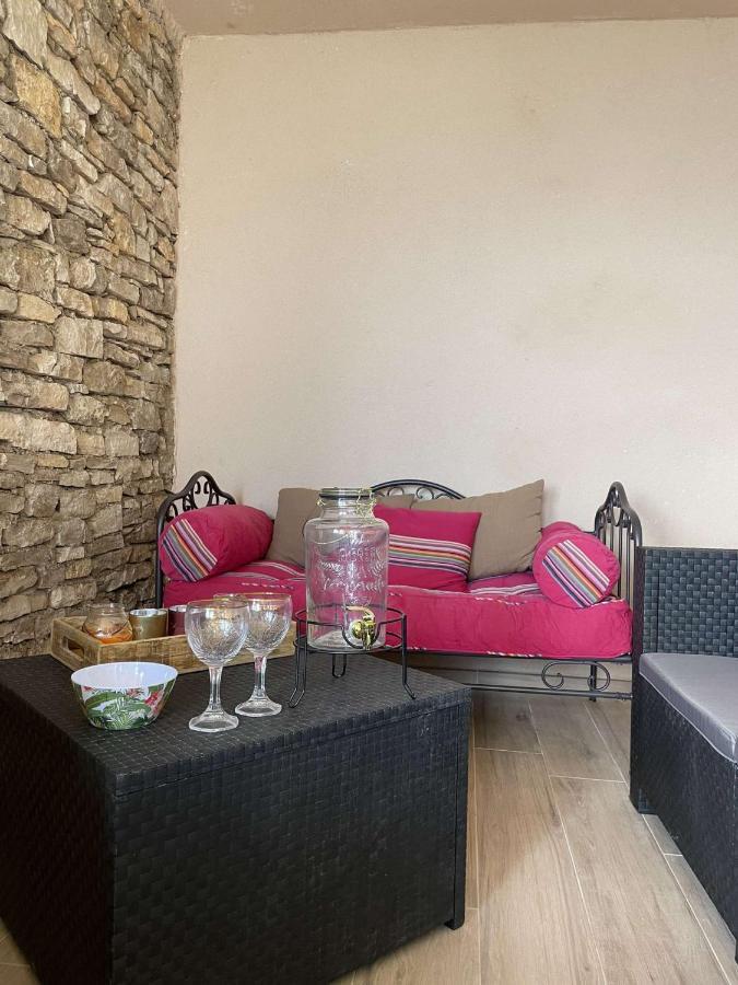 Gîte l’Inattendu Vachères Esterno foto
